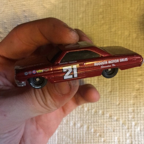 Racing Champion1:64 Diecast - Picture 2 of 2